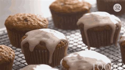 muffin top gif|english muffin gif.